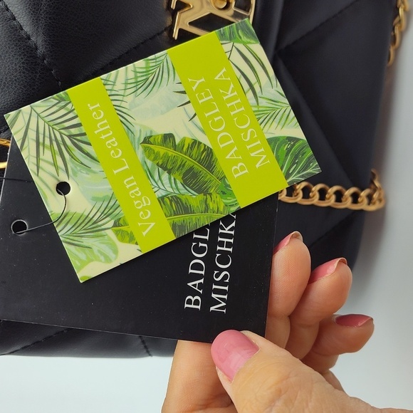 NWT BADGLEY MISCHKA LARGE DIAMOND QUILTED CROSSBODY BAG $149 - Picture 8 of 13